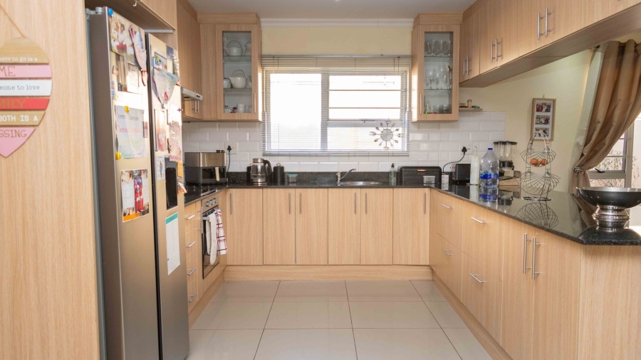 3 Bedroom Property for Sale in Lovemore Park Eastern Cape